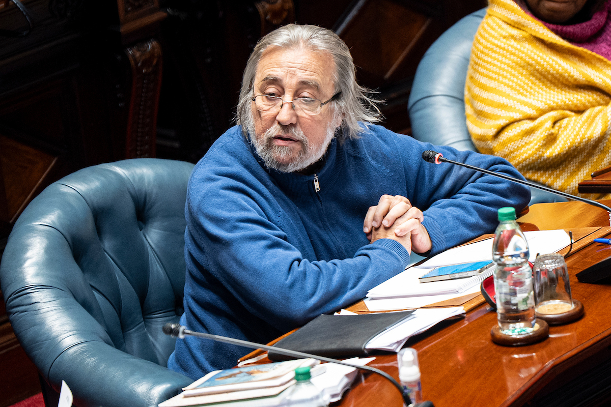 Senador del FA respaldó la gestión de Carlos Negro al frente del Ministerio del Interior