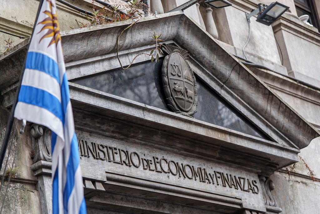 Fortalezas y desafíos de la economía uruguaya en la visión del FMI