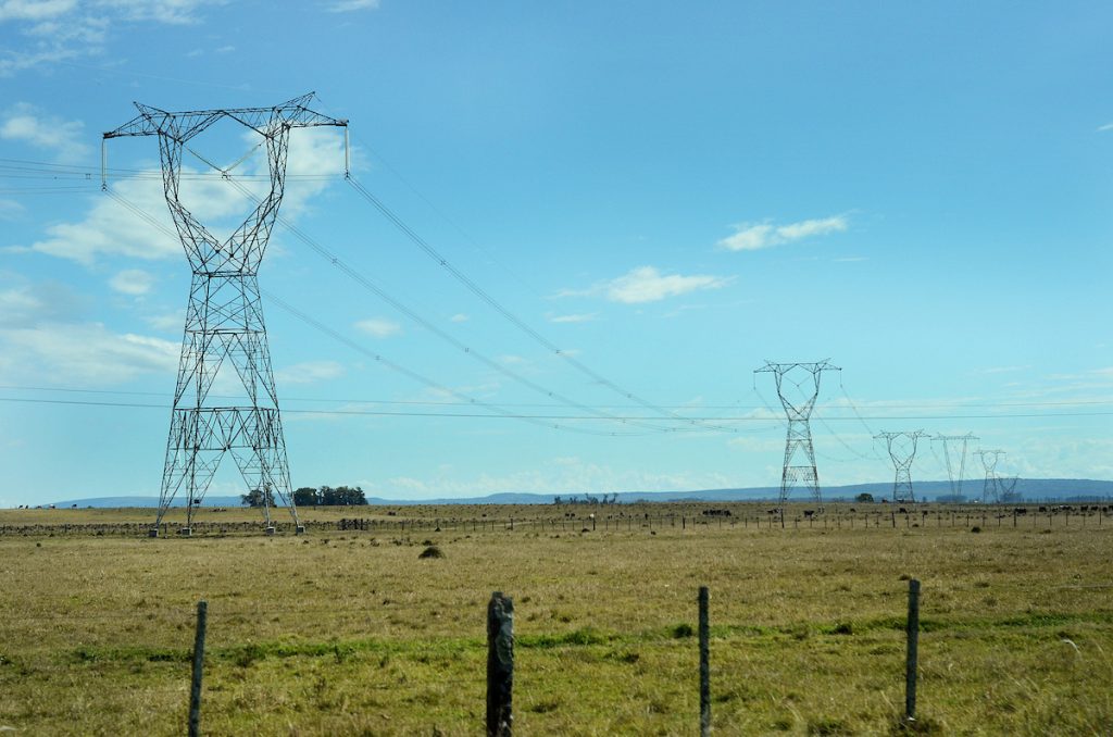 Proponen limitar tierras en manos de extranjeros