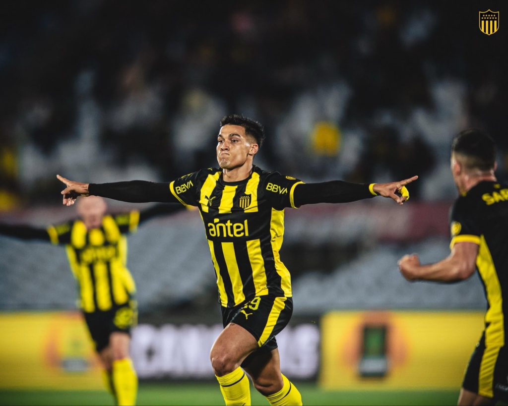 Ganó Peñarol y espera el resultado de Torque, frente a Nacional