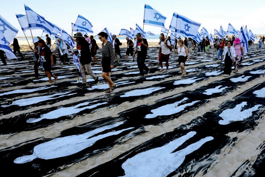 Israel a tres años del ataque de Hamás, en medio de tensión política y regional